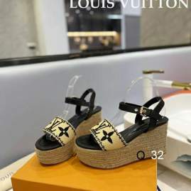 Picture of Louis Vuitton Shoes _SKULVsz35-40YY041212540